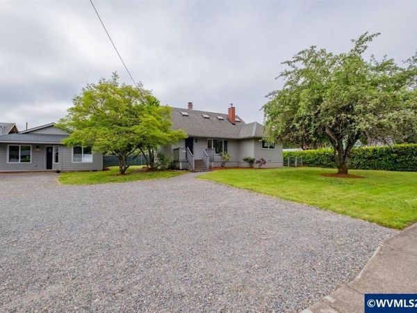 3392 Sunnyview Rd NE, Salem, OR 97301