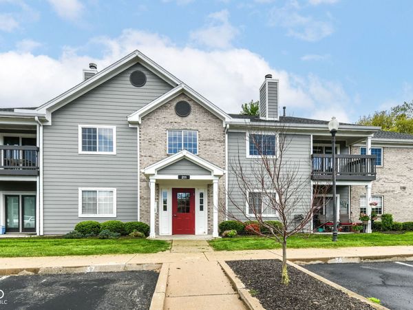 211 Faulkner Court , Unit 207, Carmel, IN 46032