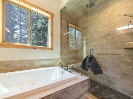 13545 Weisshorn Avenue, Truckee, CA 96161 Photo