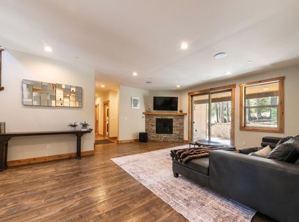 13545 Weisshorn Avenue, Truckee, CA 96161 Photo
