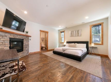 13545 Weisshorn Avenue, Truckee, CA 96161 Photo
