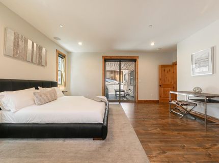 13545 Weisshorn Avenue, Truckee, CA 96161 Photo