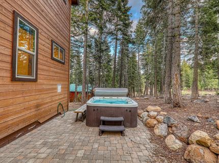 13545 Weisshorn Avenue, Truckee, CA 96161 Photo