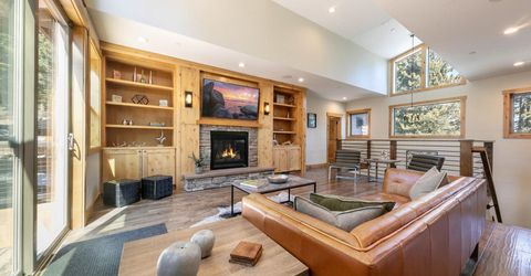 13545 Weisshorn Avenue, Truckee, CA 96161 Photo