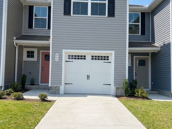 869 Knox Crest Dr , Lebanon, TN 37090
