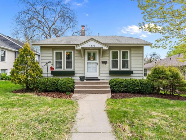4833 14th Avenue S, Minneapolis, MN 55417
