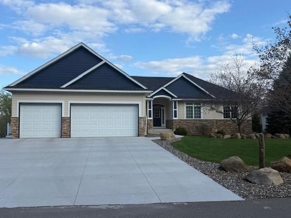 19461 Rawlins Circle NW, Elk River, MN 55330