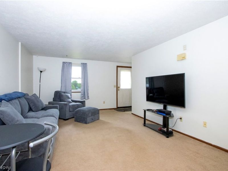 689 Colony Road , Canal Fulton, OH 44614 Photo 7