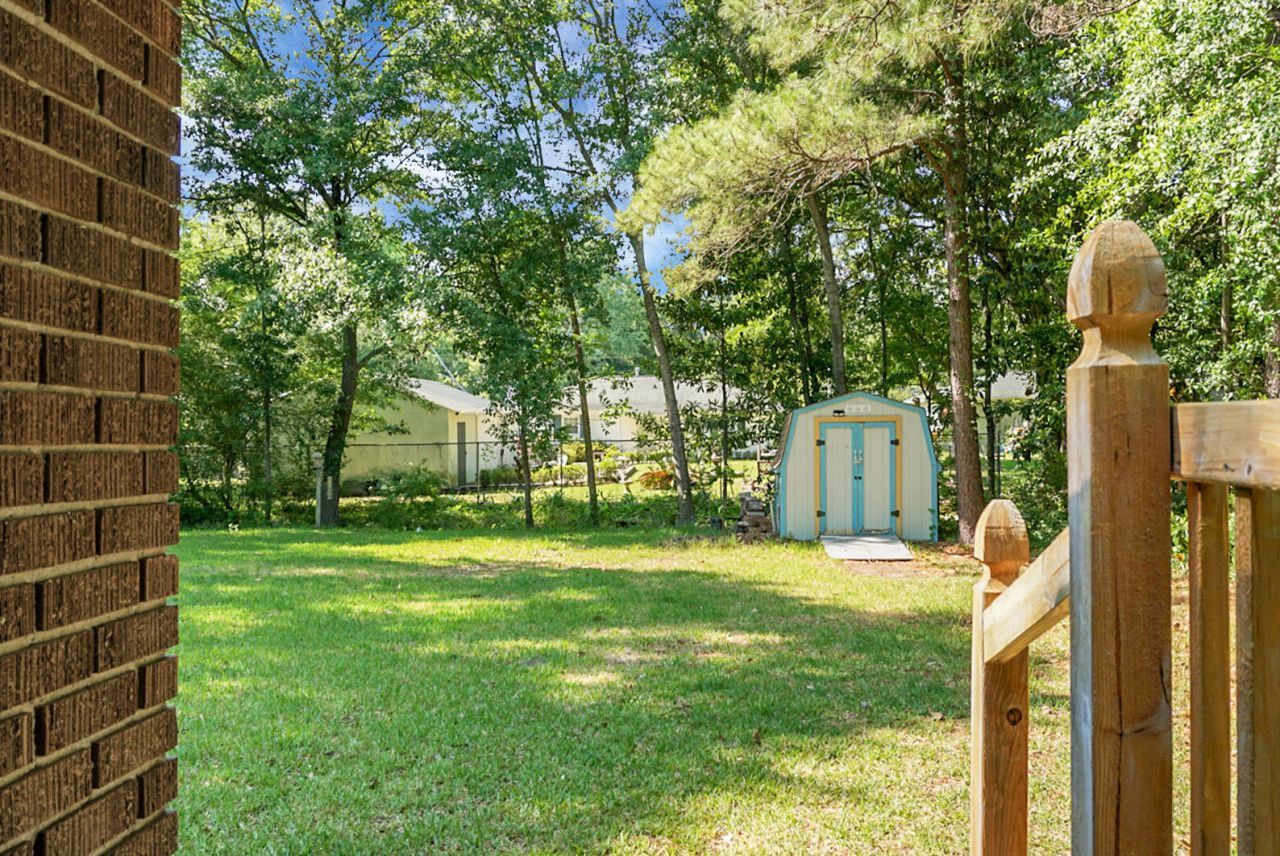 210 Laurel Avenue Photo 16