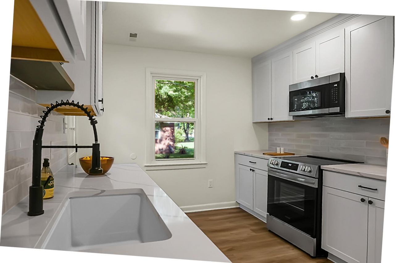 210 Laurel Avenue Photo 8