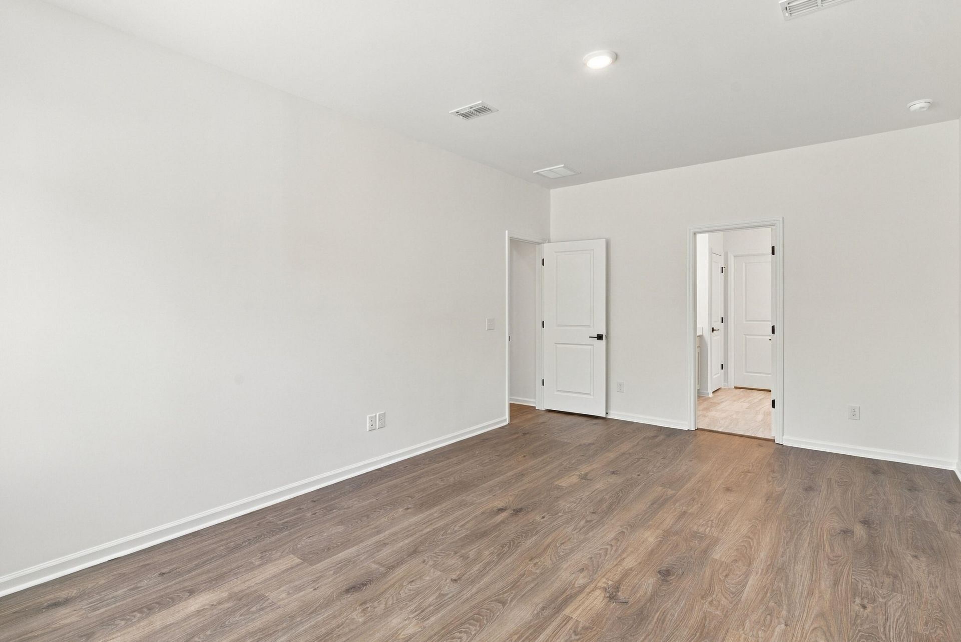 440 White Magnolia Street Photo 11