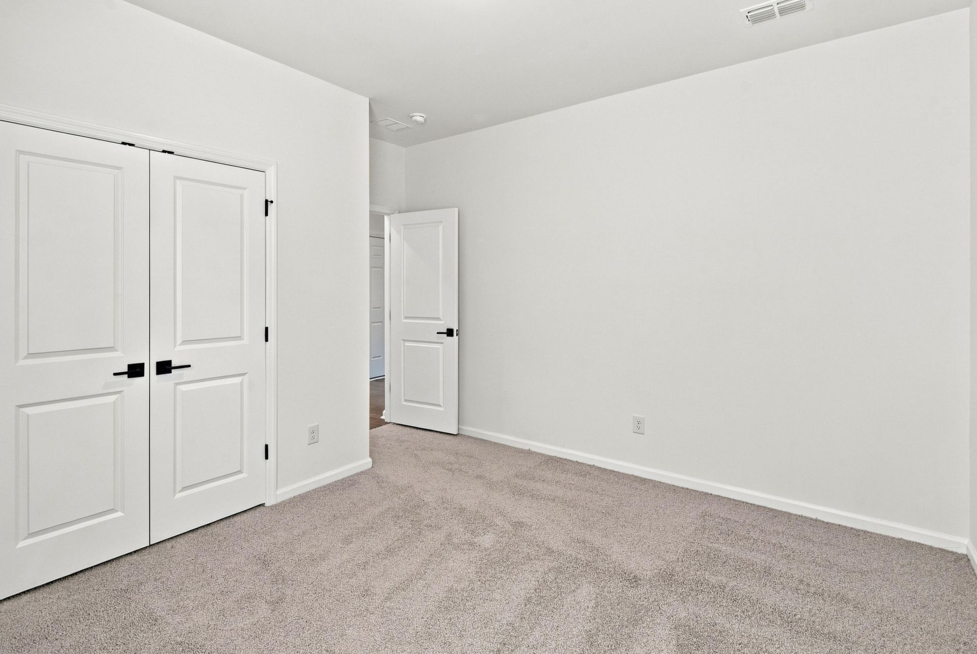 440 White Magnolia Street Photo 15