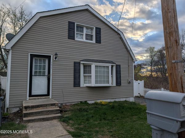 171 Center Street, Aberdeen, NJ 07747