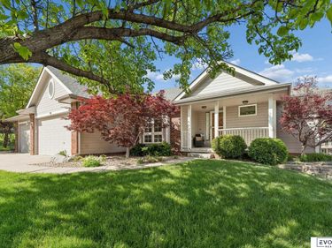 4908 Shoreline Circle , Bellevue, NE 68133