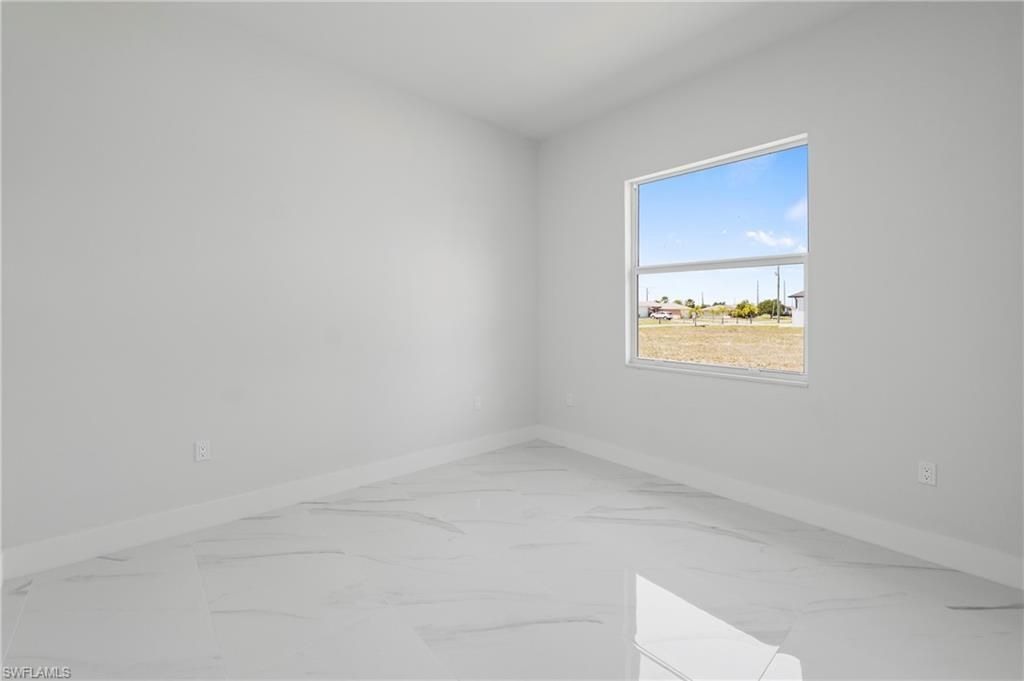 121 NE 8th Ter , Cape Coral, FL 33909 Photo