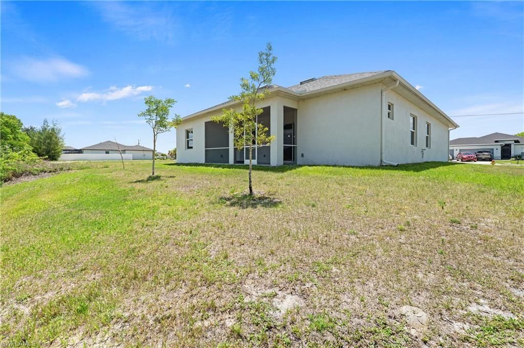 121 NE 8th Ter , Cape Coral, FL 33909 Photo