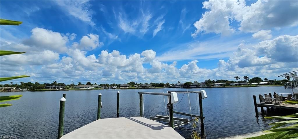 1802 Lakeview Blvd, North Fort Myers, FL 33903 Photo