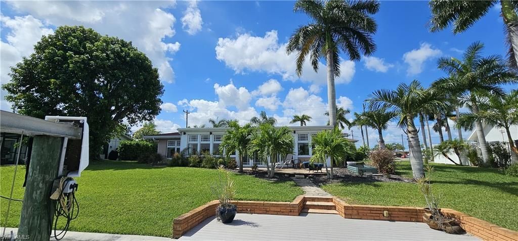 1802 Lakeview Blvd, North Fort Myers, FL 33903 Photo