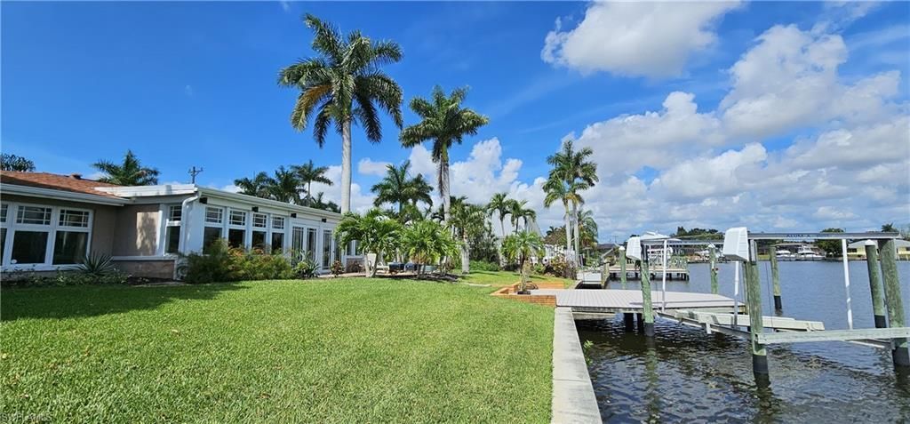 1802 Lakeview Blvd, North Fort Myers, FL 33903 Photo