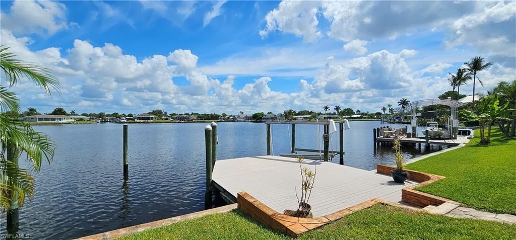 1802 Lakeview Blvd, North Fort Myers, FL 33903 Photo