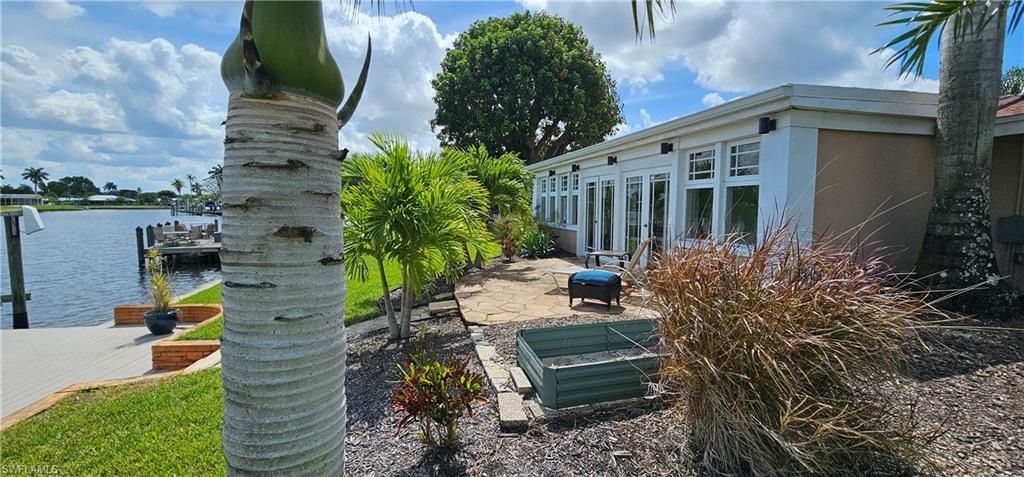 1802 Lakeview Blvd, North Fort Myers, FL 33903 Photo