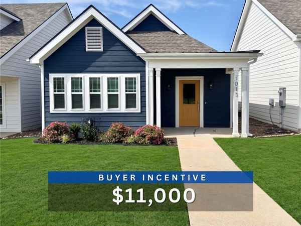 1013 NE Heights Lane , Bentonville, AR 72712