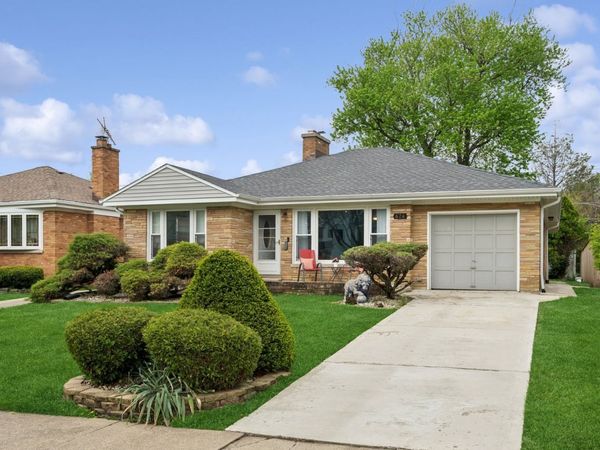 624 S Madison Avenue , La Grange, IL 60525