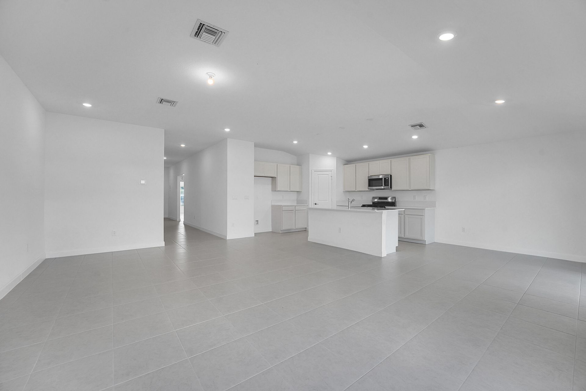 6394 NW Windwood Way, Port Saint Lucie, FL 34987 Photo