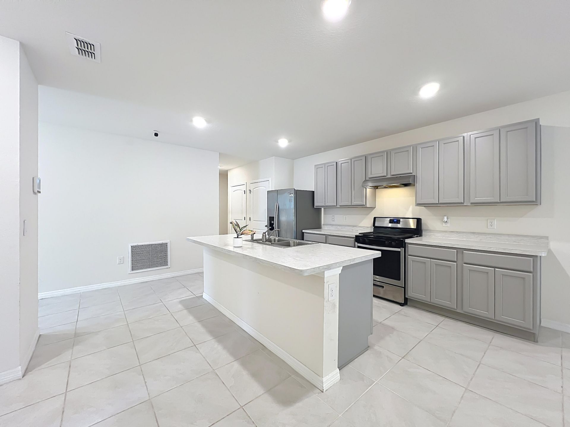 20029 Royal Tern Court, Leesburg, FL 34748 Photo