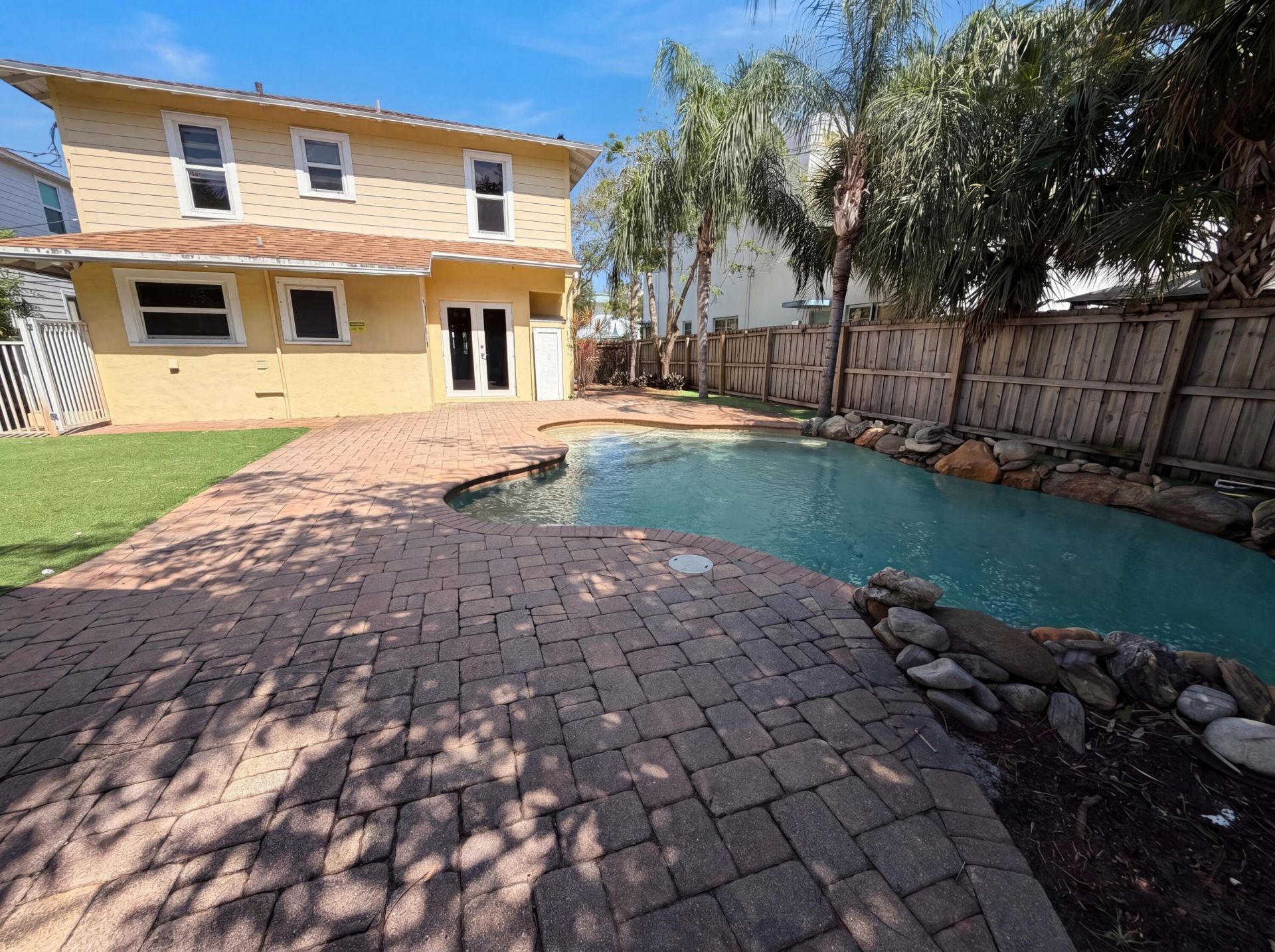 207 S Ocean Breeze, Lake Worth Beach, FL 33460 Photo