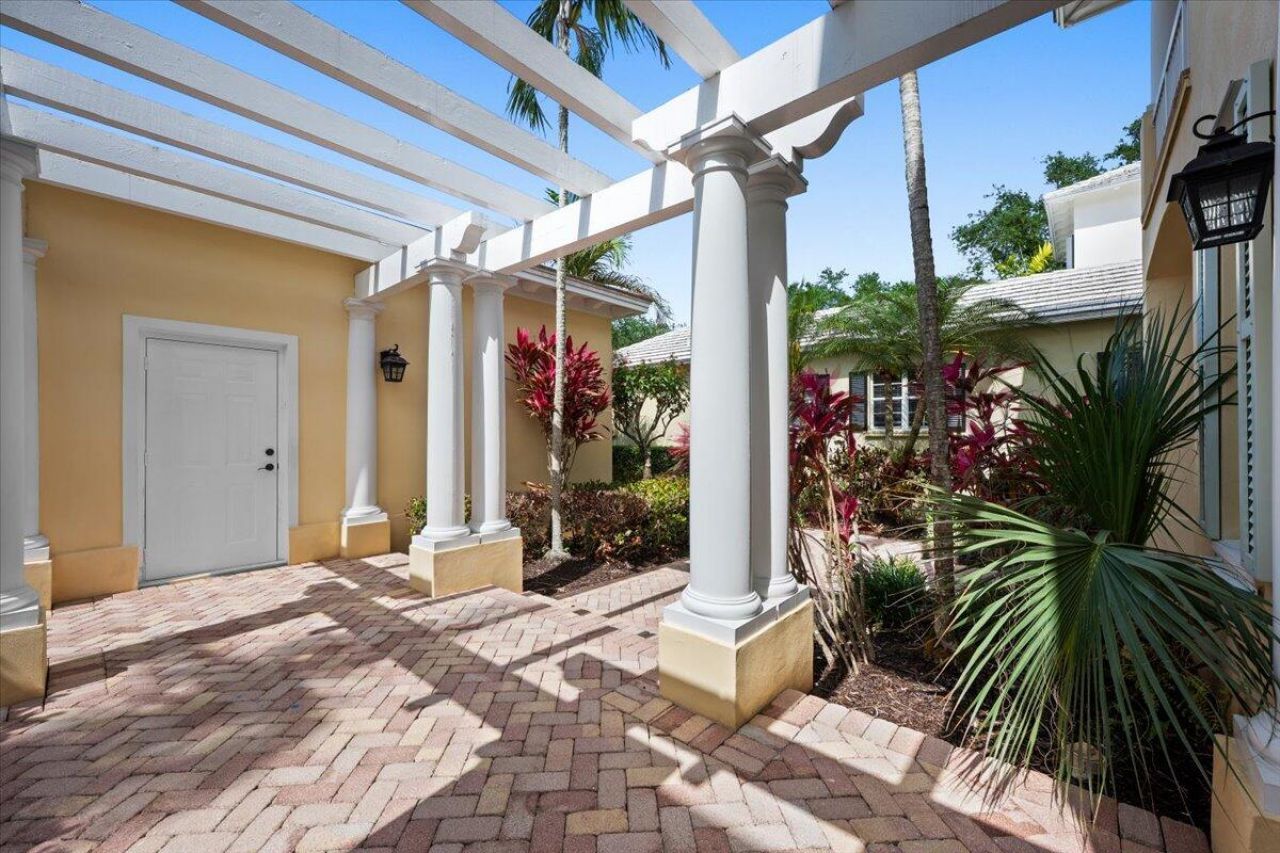 133 Sugarberry Drive, Jupiter, FL 33458 Photo