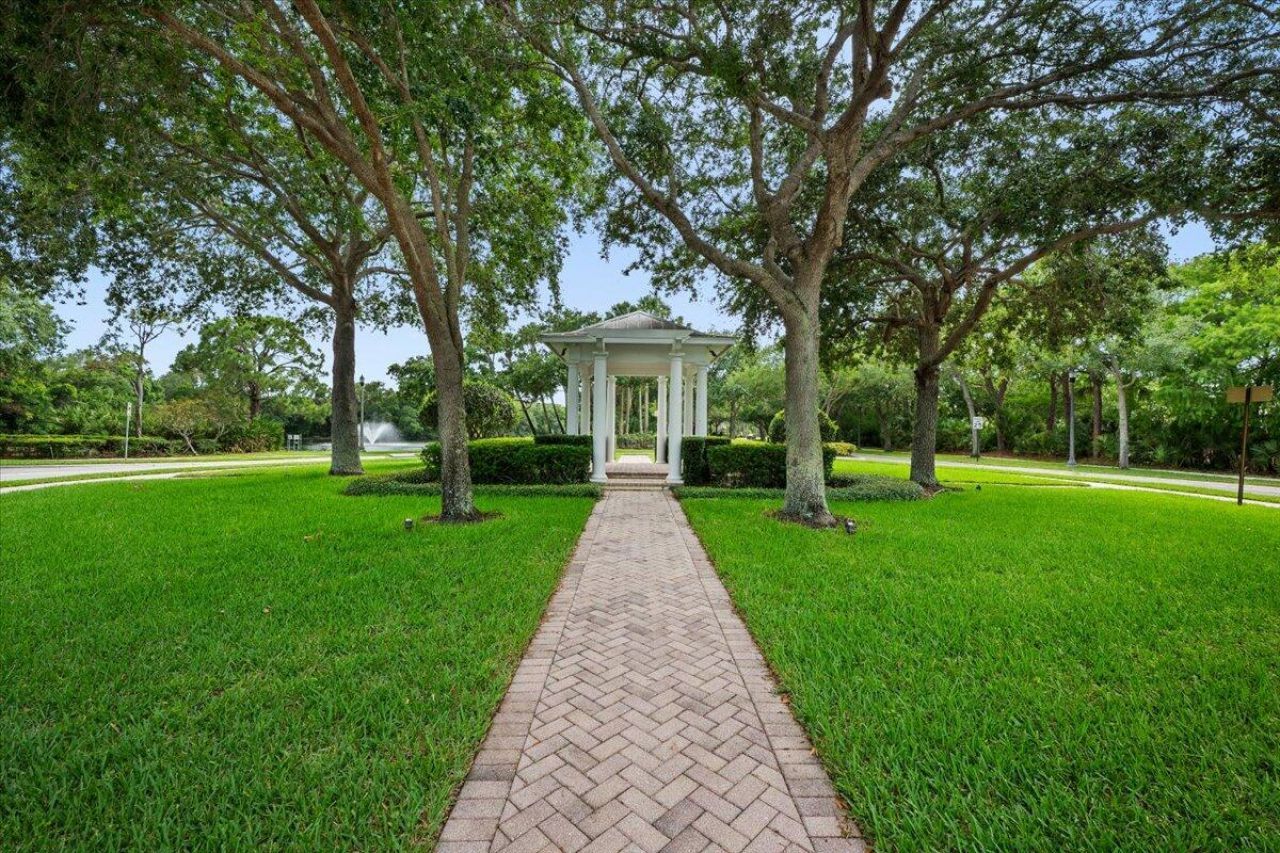 133 Sugarberry Drive, Jupiter, FL 33458 Photo