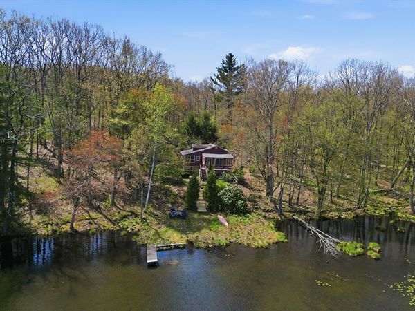 153 Shoreline Dr, West Brookfield, MA 01585