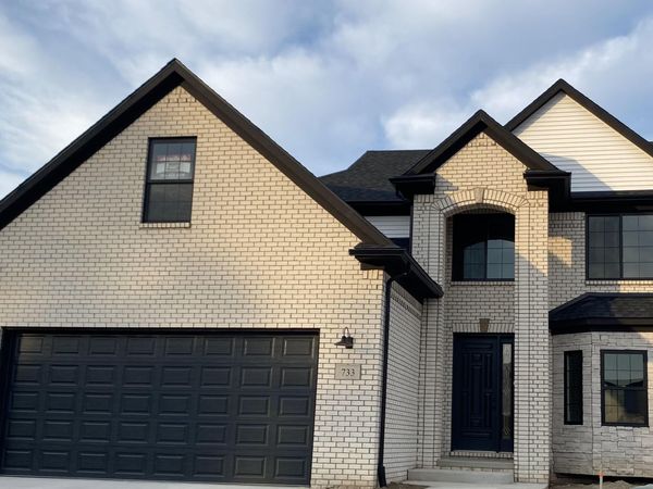 733 Britt Circle Drive, Unit 10, Dundee, MI 48131