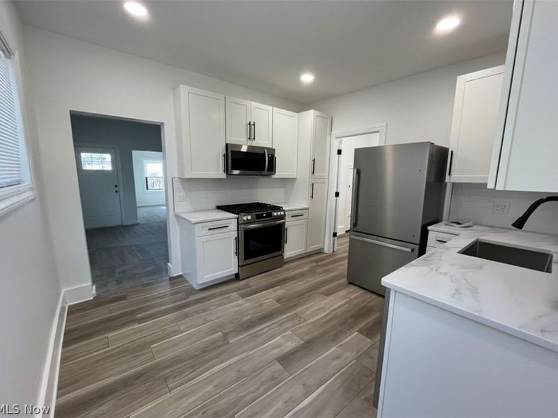 1309 W 87th Street , Cleveland, OH 44102 Photo 4