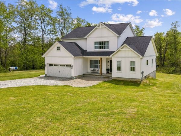 280 Air Shaft Road, Rices Landing Boro, PA 15357