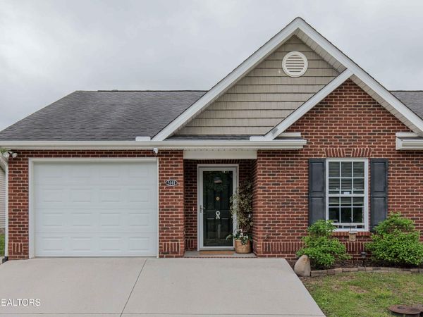 5141 Spring Petal Way, Knoxville, TN 37912