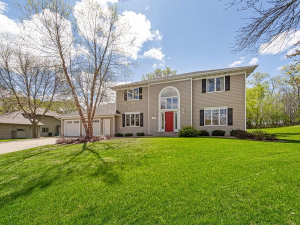1424 Fairway Drive, Faribault, MN 55021