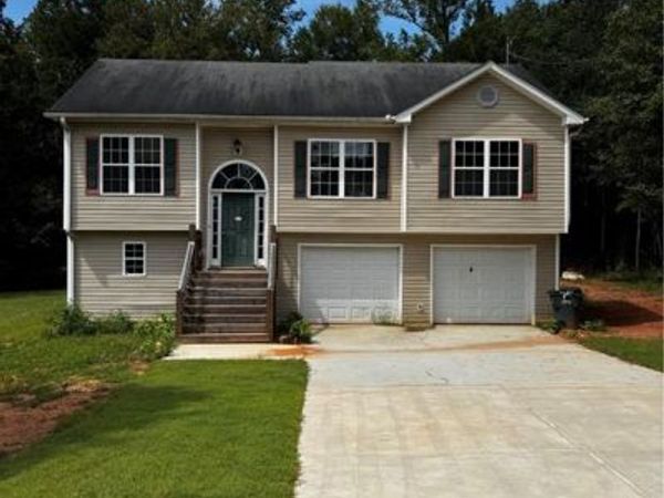 142 Longstreet Circle , Oxford, GA 30054