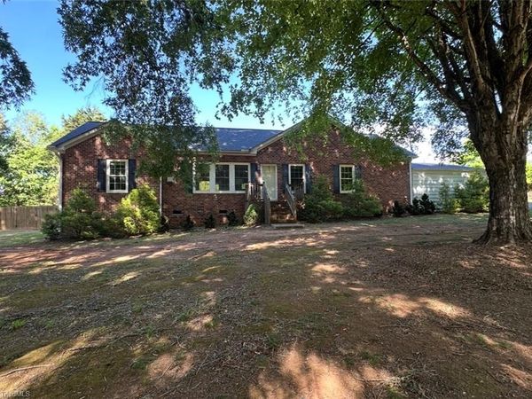 172 Jesse King Road, Advance, NC 27006