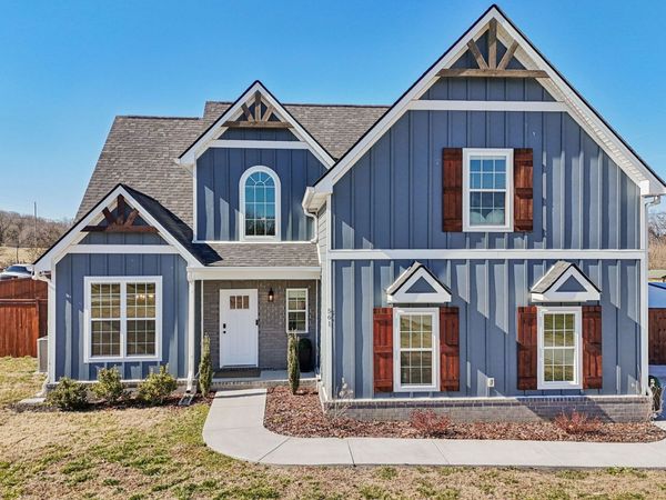 561 Hiwassee Rd , Lebanon, TN 37087