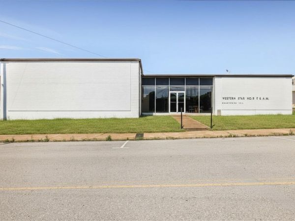 805 Hill Street , Springfield, TN 37172