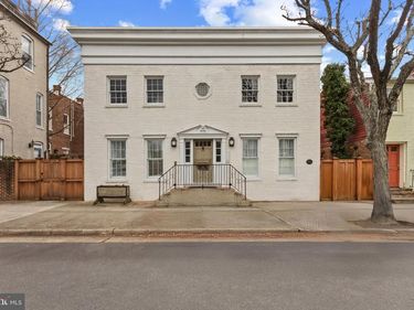 810 QUEEN STREET, Unit 4, ALEXANDRIA, VA 22314