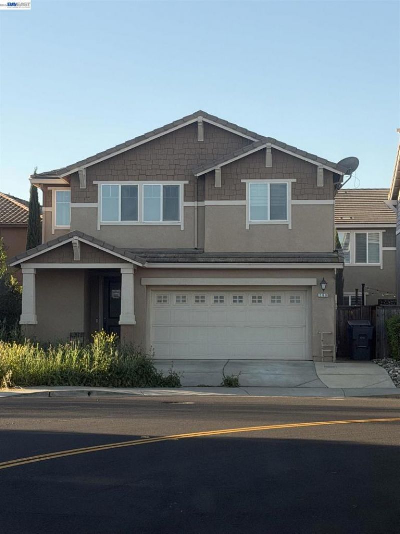 260 Heritage Ln, Dixon, CA 95620 Main Photo
