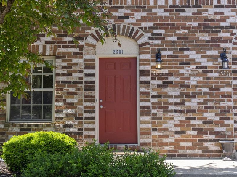 2601 Scioto View Lane, Unit M, Columbus, OH 43221 Photo 4