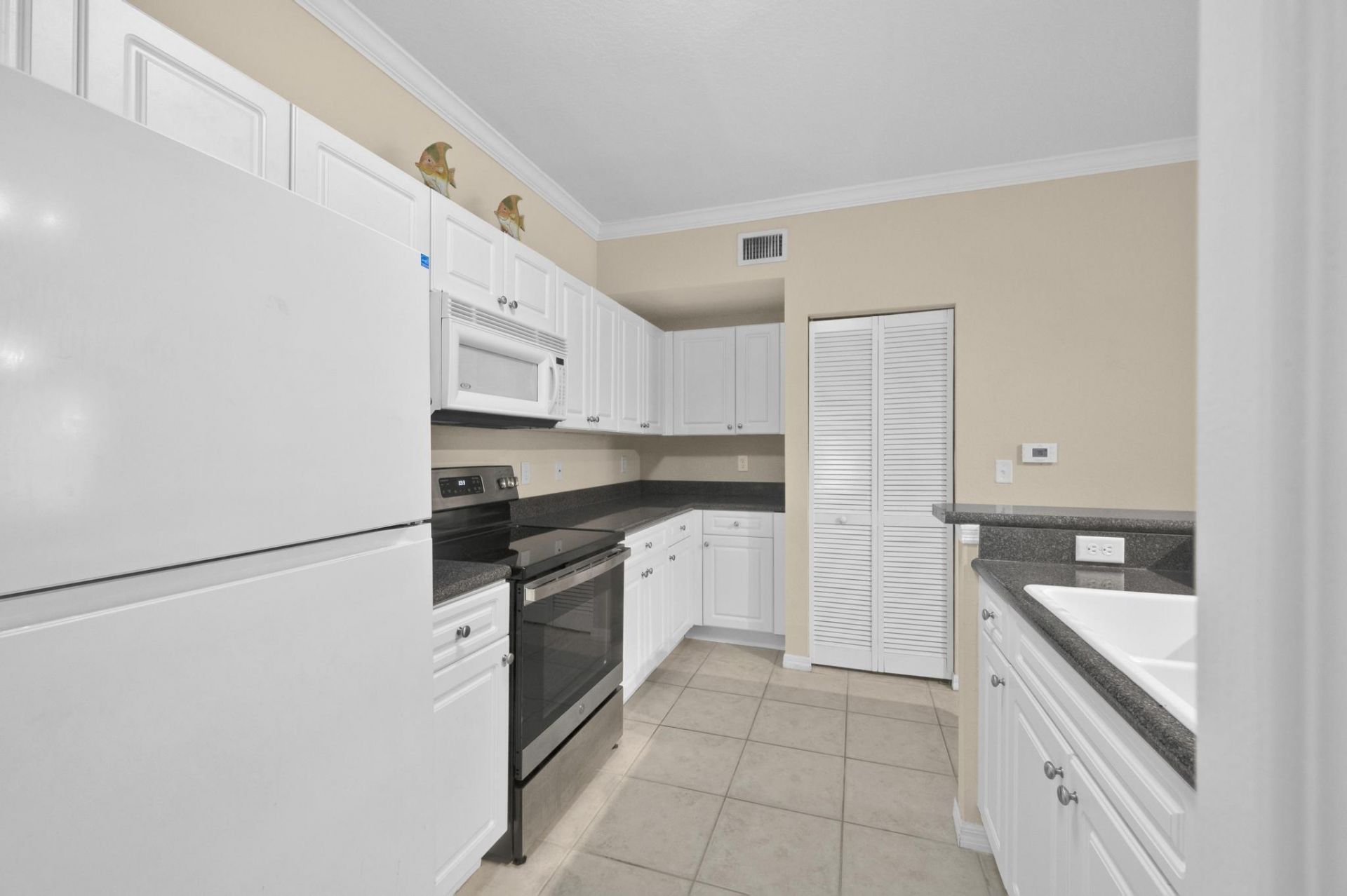 390 SE Rogers Court, Stuart, FL 34994 Photo