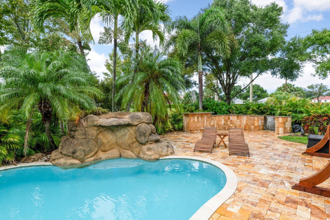 9241 Madewood Court, West Palm Beach, FL 33411 Photo