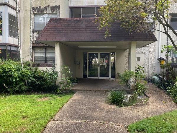 1681 NW 70th Avenue NW, Unit 111, Plantation, FL 33313