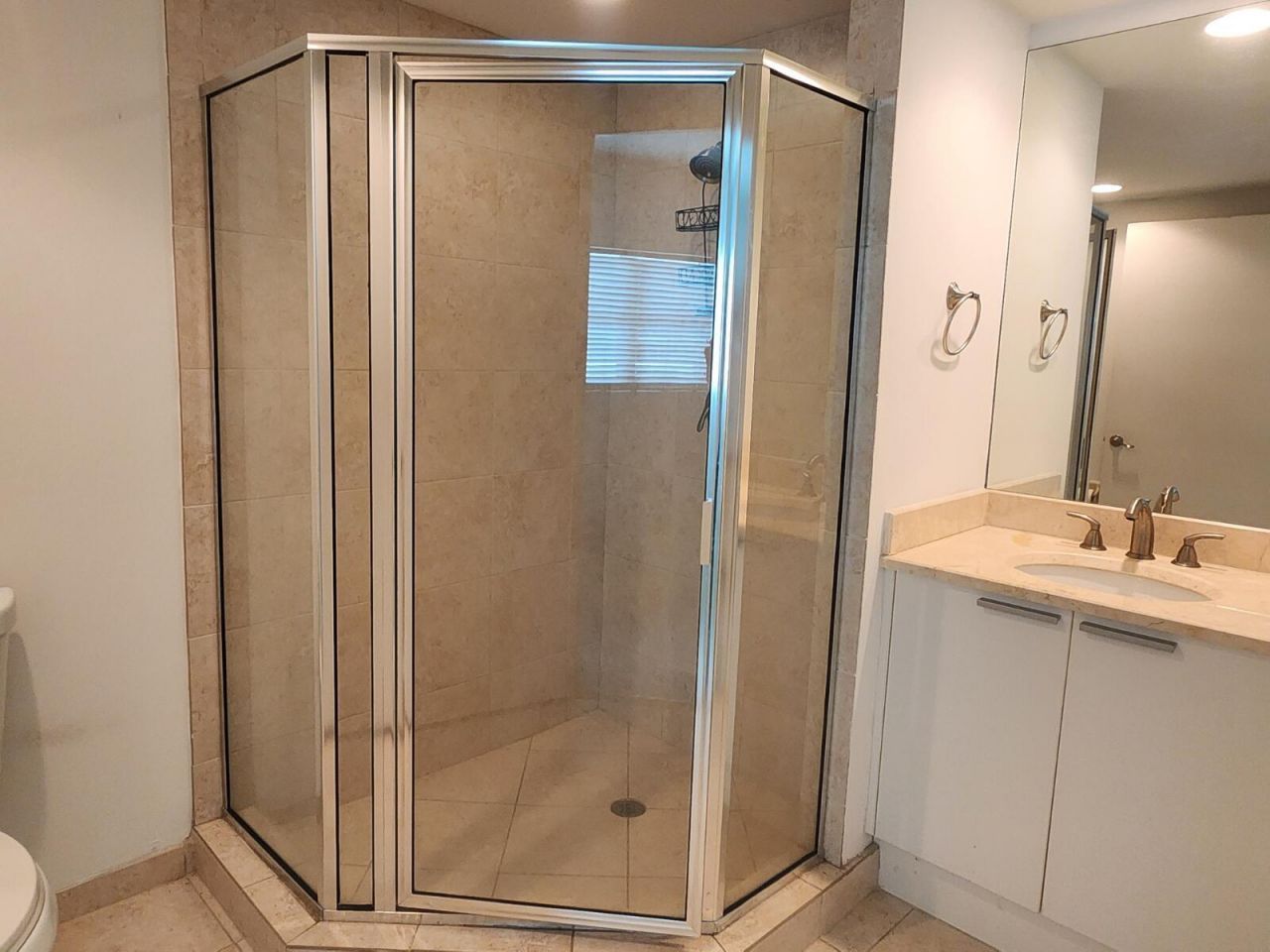 15051 Royal Oaks Lane, Unit 202, North Miami, FL 33181 Photo