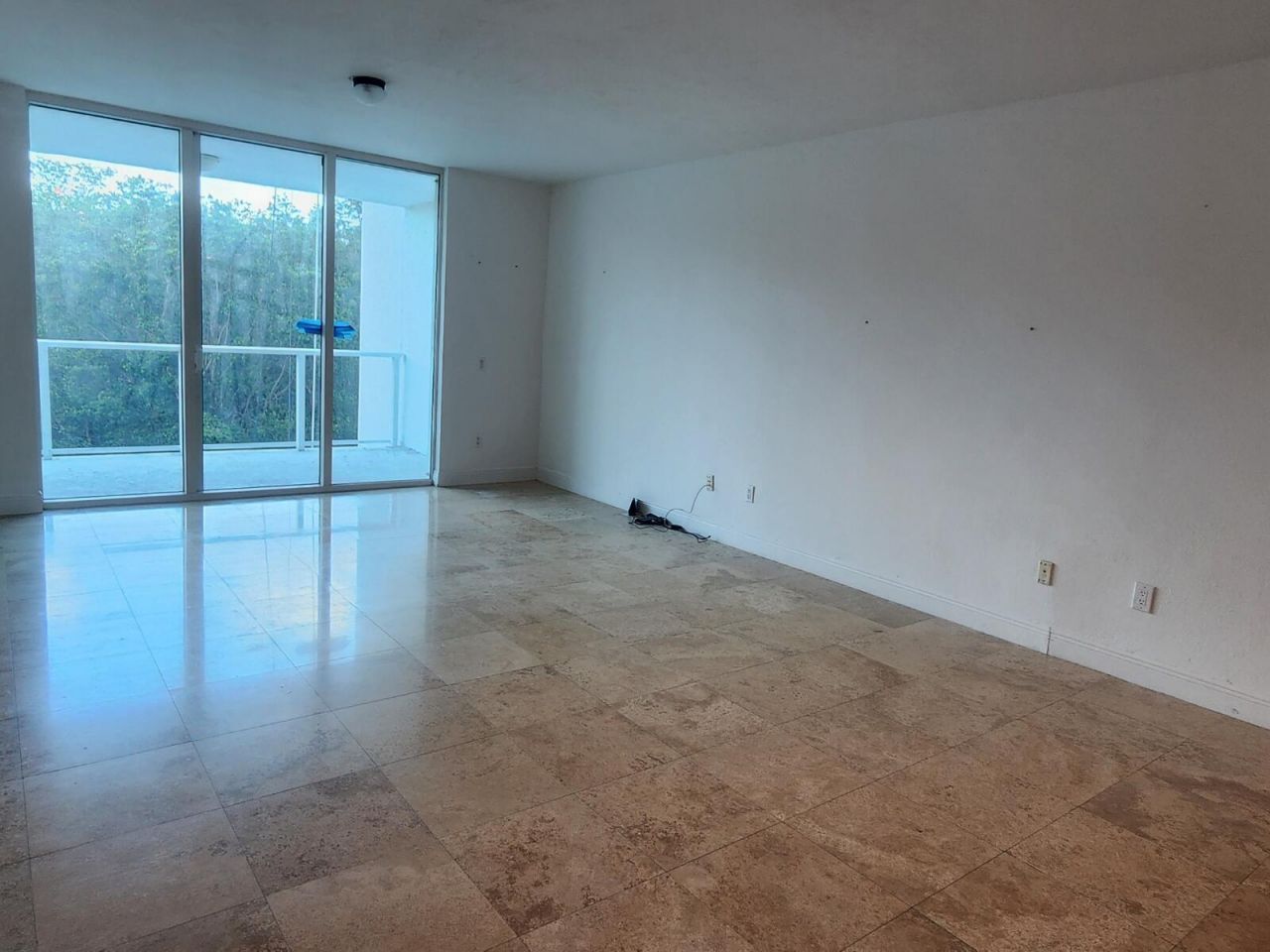 15051 Royal Oaks Lane, Unit 202, North Miami, FL 33181 Photo